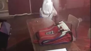 कालो कपाल प्यारा चकलेट रड आनंद