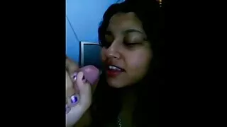जटिल कुतिया चाँडै पैसा कमाएका