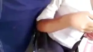 भयानक cochman एक मानिसको उपकरण चूसना गर्न गरे