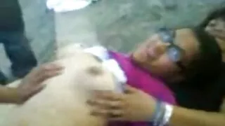 अश्लील पुरुष कडा प्रेमिका मुख मा